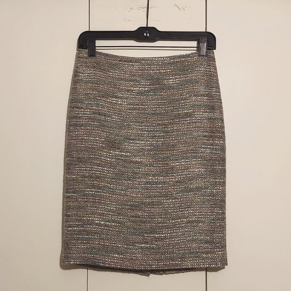 Ann Taylor Multicolored Tweed Boucle Knit Pencil Skirt Size 0 Grey - Picture 1 of 13